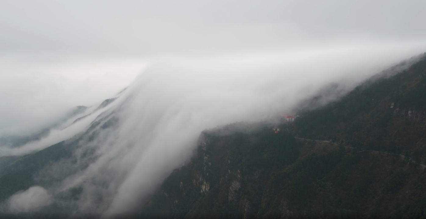 廬山：春云春山春如夢